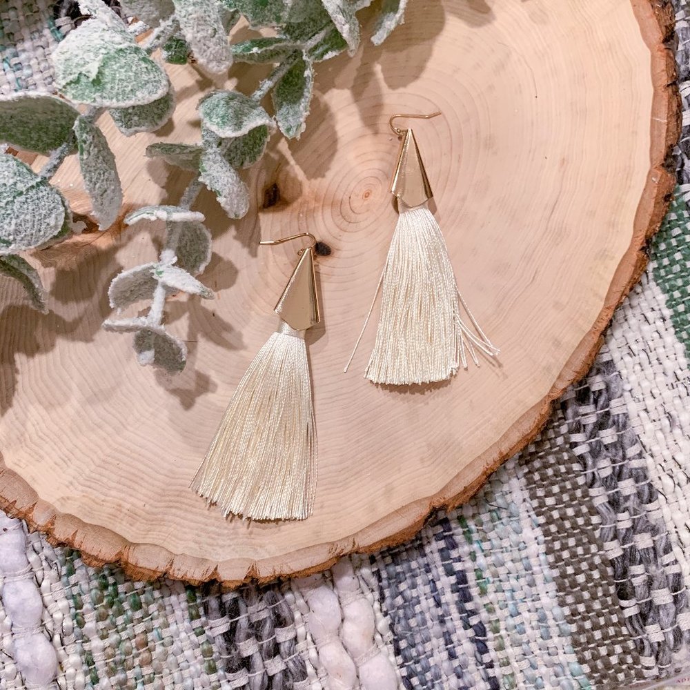 $5 BLOWOUT! Off-white Tassel Earrings - Picture 3 of 6